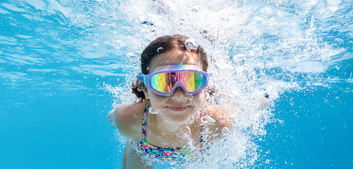 Kids Swim Lesson Checklist (Ages 5+): What to Pack + Must-Have Gear ...