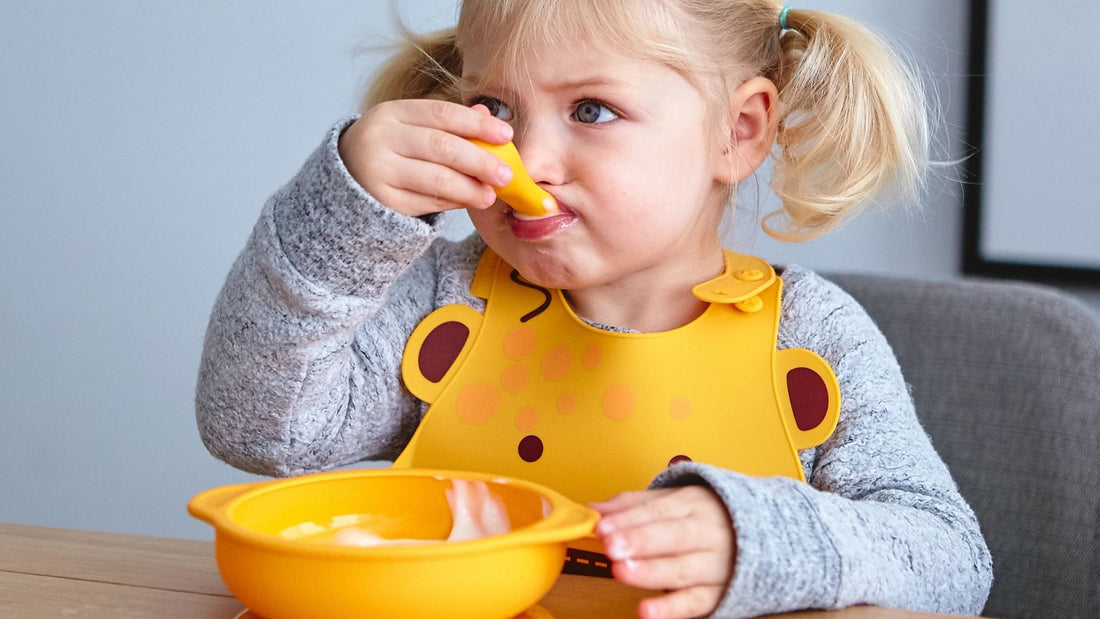 Supporting Your Child's Palm Grasp Development: Essential Tools and Tips for Fine Motor Skills Growth
